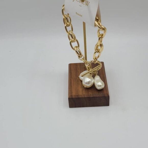 J Crew Factory Gold Tone Toggle Bracelet with Faux Pearl NWT! NEW! Chunky - Picture 3 of 9